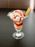 クレインカフェにパフェ登場！！画像